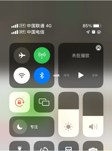 清城苹果手机维修分享iPhone双卡信号解决办法 